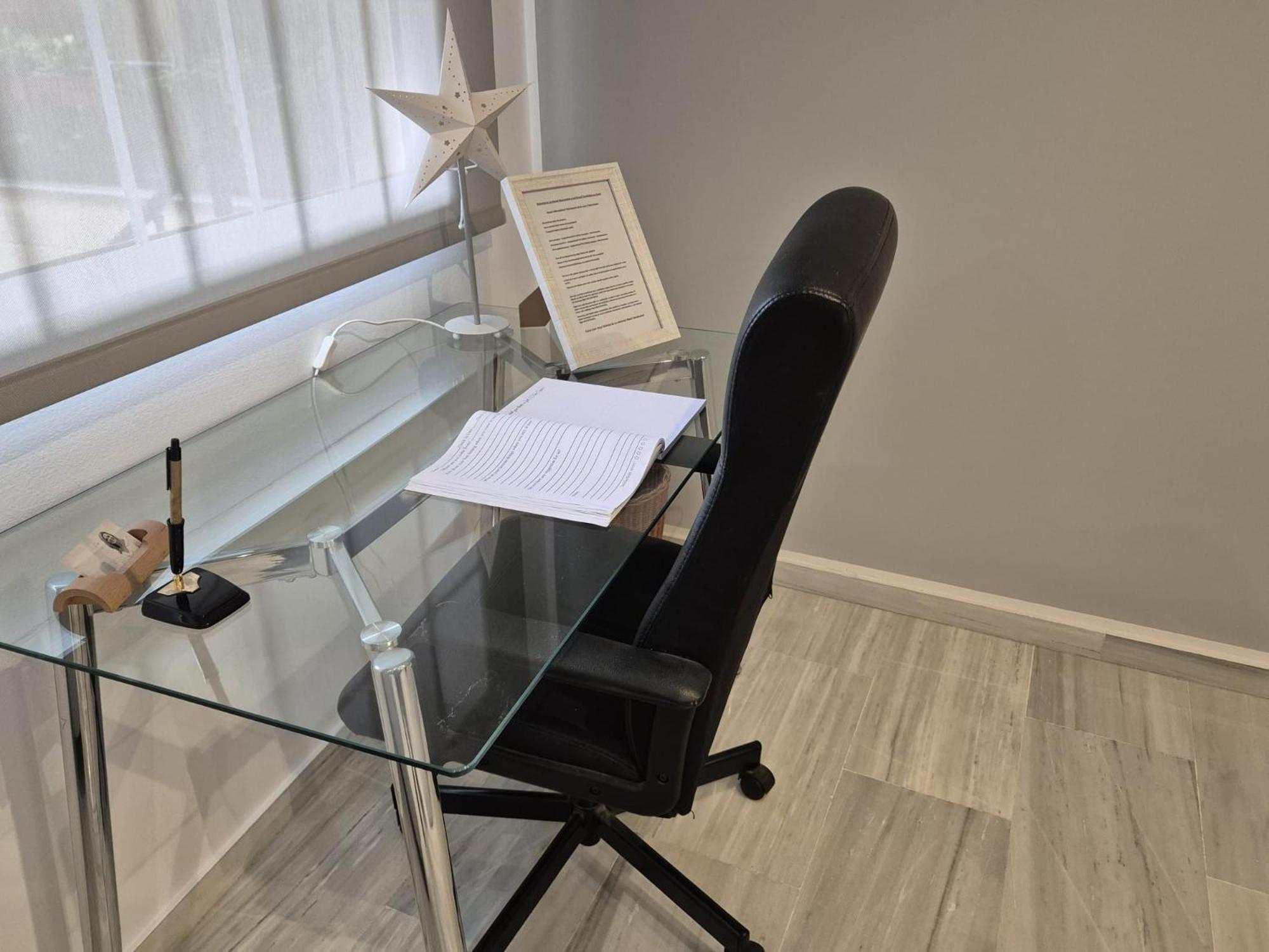 Luxurious Three Bedroom Duplex Apt Close To Beach 푸엔히롤라 외부 사진