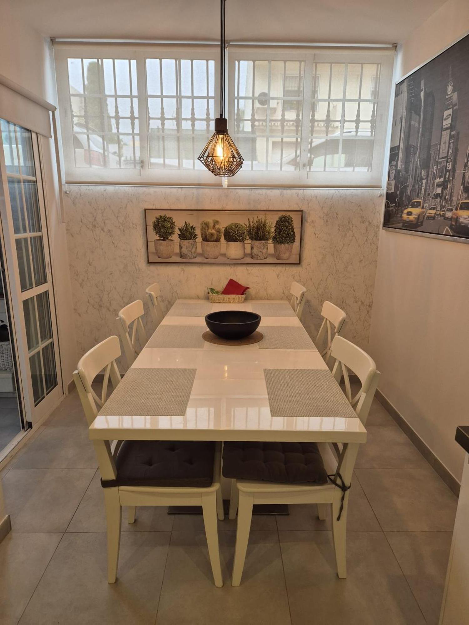 Luxurious Three Bedroom Duplex Apt Close To Beach 푸엔히롤라 외부 사진
